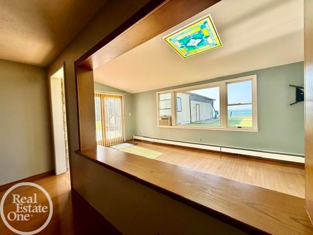 8473 Dixie Highway, Ira, MI 48023