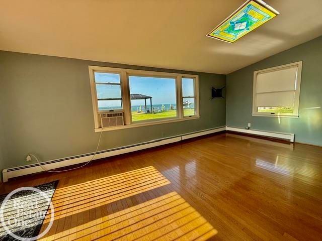 8473 Dixie Highway, Ira, MI 48023