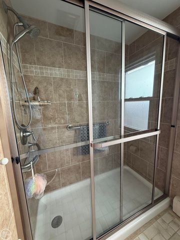 8473 Dixie Highway, Ira, MI 48023