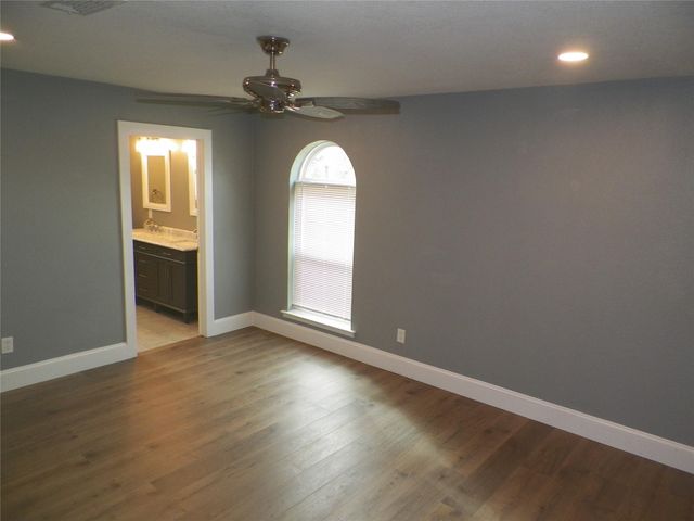 5524 Topper Court, North Richland Hills, TX 76180