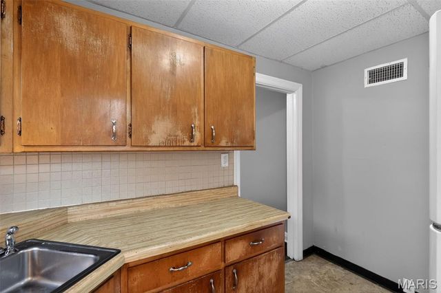 321 Henquin Drive, St Louis, MO 63135