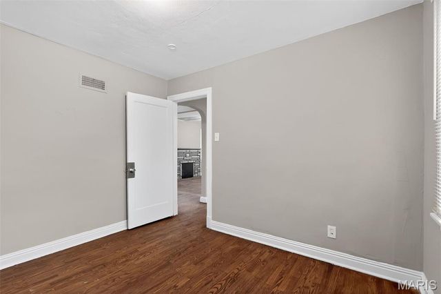 321 Henquin Drive, St Louis, MO 63135