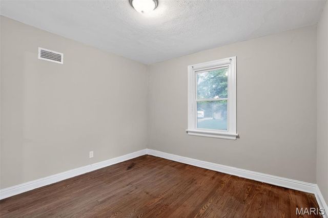 321 Henquin Drive, St Louis, MO 63135
