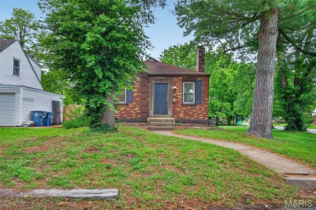 321 Henquin Drive, St Louis, MO 63135