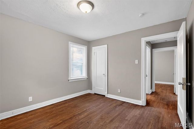 321 Henquin Drive, St Louis, MO 63135