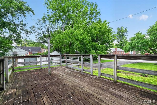 321 Henquin Drive, St Louis, MO 63135