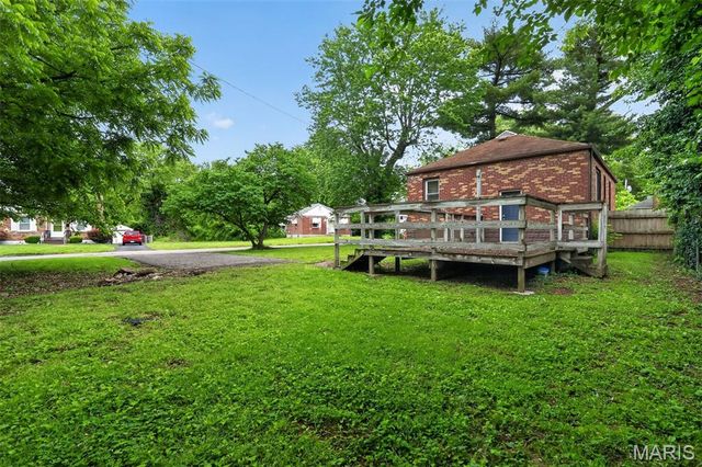 321 Henquin Drive, St Louis, MO 63135