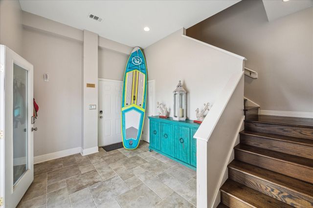 519 Westerly Drive, Tiki Island, TX 77554