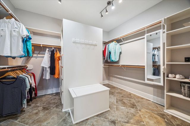 519 Westerly Drive, Tiki Island, TX 77554