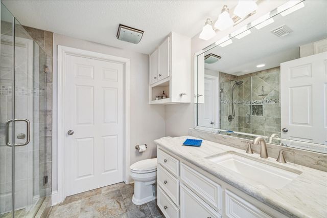 519 Westerly Drive, Tiki Island, TX 77554