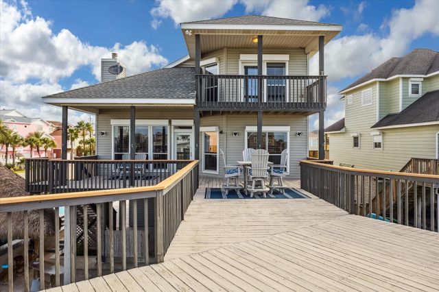 519 Westerly Drive, Tiki Island, TX 77554