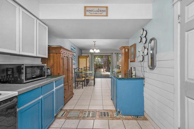 42 7Th Avenue 127, Shalimar, FL 32579