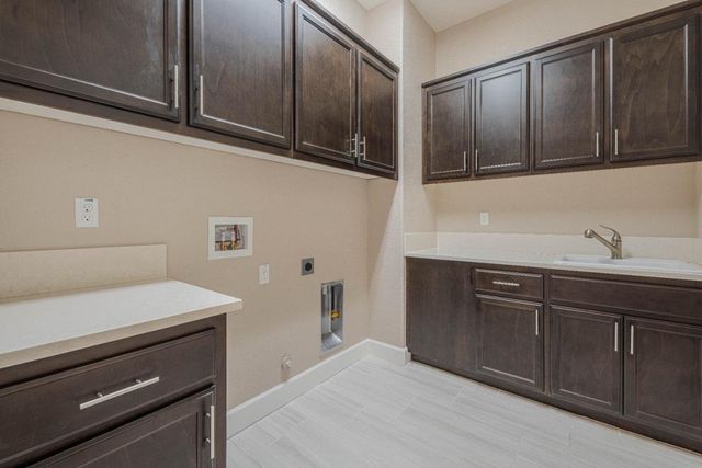 1357 Sunridge Drive, Hollister, CA 95023