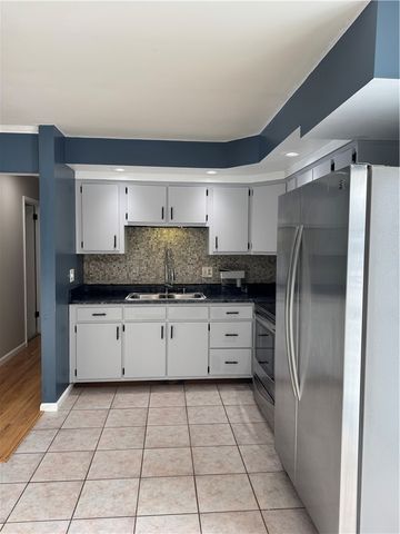 249 Alfonso Drive, Greece, NY 14626