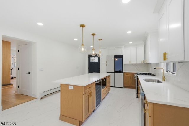 68 Port Reading Ave, Woodbridge Twp., NJ 07095