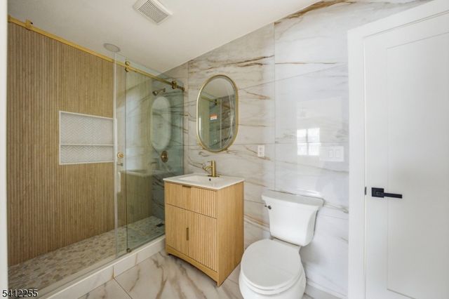 68 Port Reading Ave, Woodbridge Twp., NJ 07095