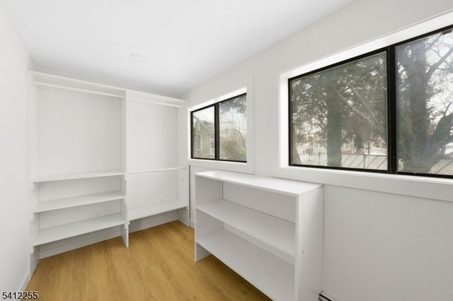 68 Port Reading Ave, Woodbridge Twp., NJ 07095