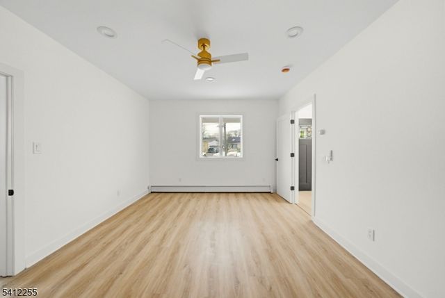 68 Port Reading Ave, Woodbridge Twp., NJ 07095