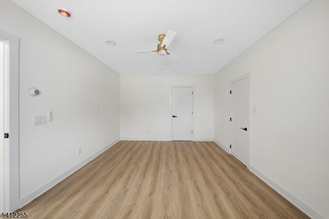 68 Port Reading Ave, Woodbridge Twp., NJ 07095