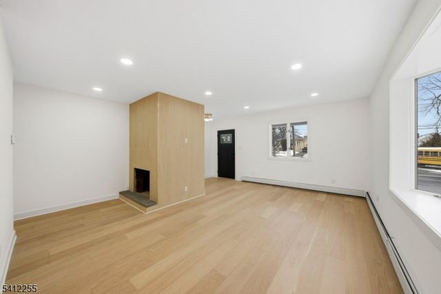 68 Port Reading Ave, Woodbridge Twp., NJ 07095