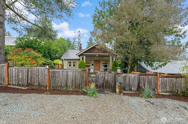 1516 NE 96th Street, Seattle, WA 98115