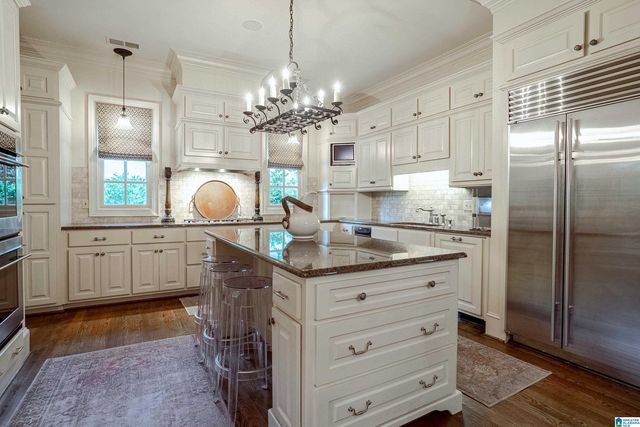 2761 CHEROKEE ROAD, Birmingham, AL 35216