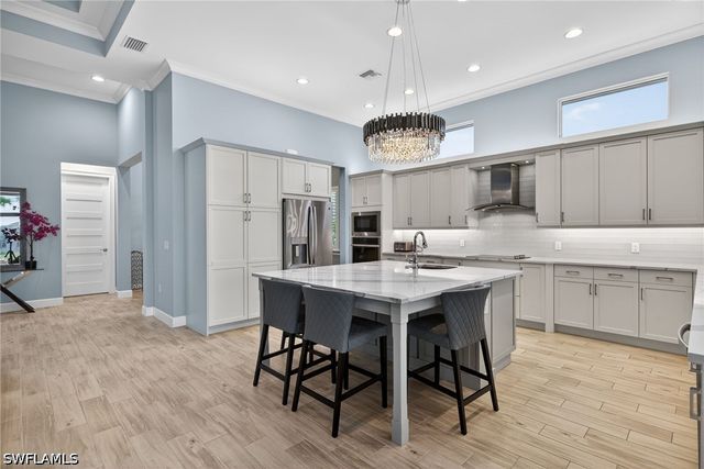 6007 Barthelemy AVE, Naples, FL 34113