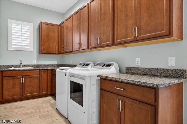 6007 Barthelemy AVE, Naples, FL 34113