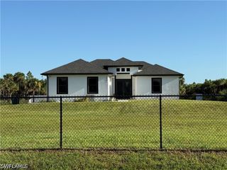 2641 36th AVE SE, Naples, FL 34117
