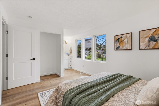 2208 Vashon Ave NE, Renton, WA 98059