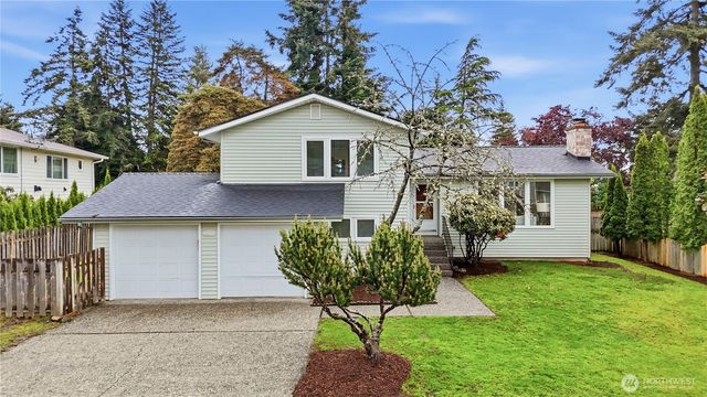 2208 Vashon Ave NE, Renton, WA 98059