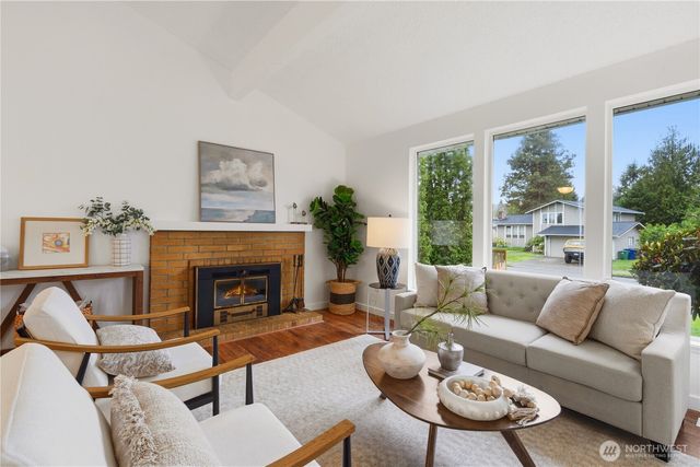 2208 Vashon Ave NE, Renton, WA 98059