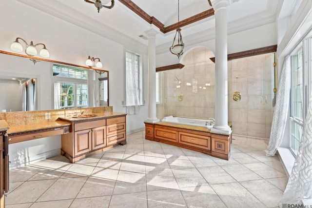 11646 N Oak Hills Pkwy, Baton Rouge, LA 70810