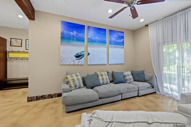 11646 N Oak Hills Pkwy, Baton Rouge, LA 70810