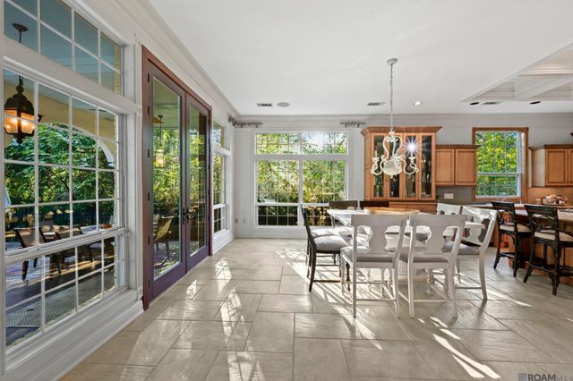 11646 N Oak Hills Pkwy, Baton Rouge, LA 70810