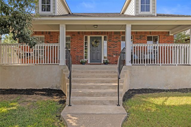 200 Blanco DR, Hutto, TX 78634