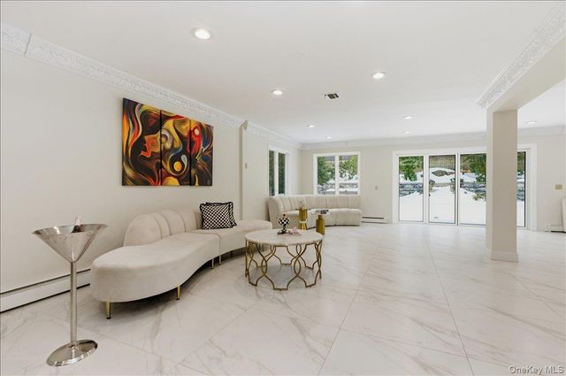 12 Red Brook Road, Great Neck, NY 11024