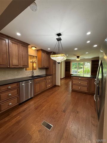 2758 Jacques Drive, Bonne Terre, MO 63628
