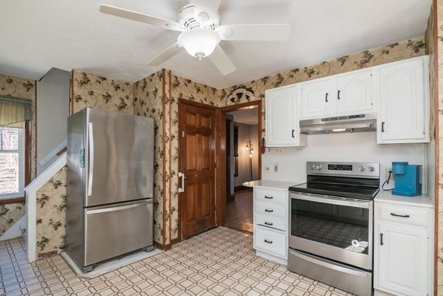 17 Stuyvesant St, Springfield, MA 01104