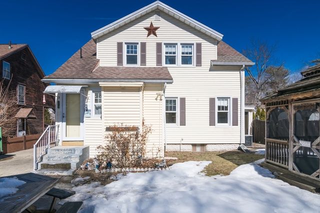 17 Stuyvesant St, Springfield, MA 01104