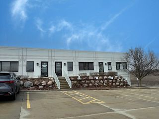 711 Ridgeview Drive 711-713, Mchenry, IL 60050
