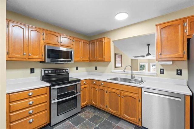 585 Bethany Woods Drive, Temple, GA 30179