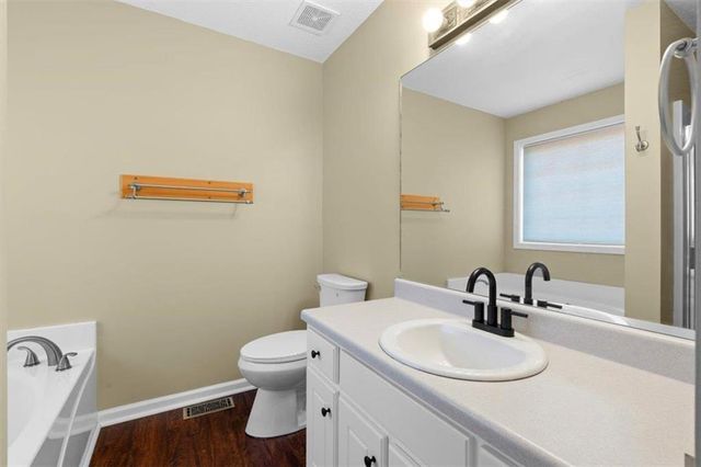 585 Bethany Woods Drive, Temple, GA 30179