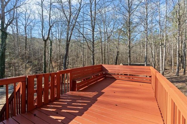 585 Bethany Woods Drive, Temple, GA 30179