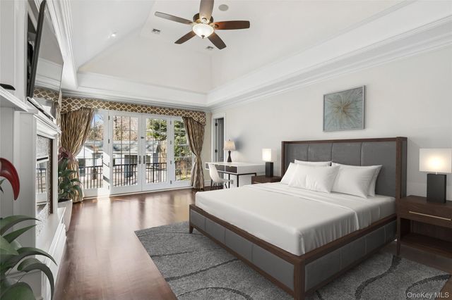 3 The Brae, Woodbury, NY 11797