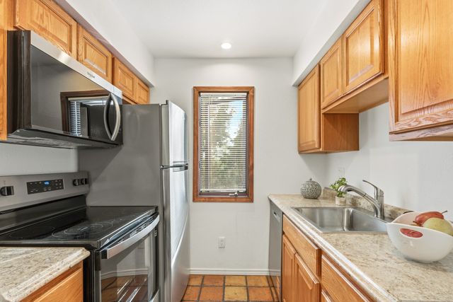 2600 W Zia I-16, Santa Fe, NM 87507