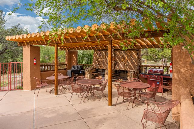 2600 W Zia I-16, Santa Fe, NM 87507