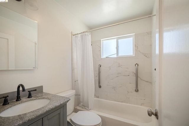 2726 Rheem Ave, Richmond, CA 94804