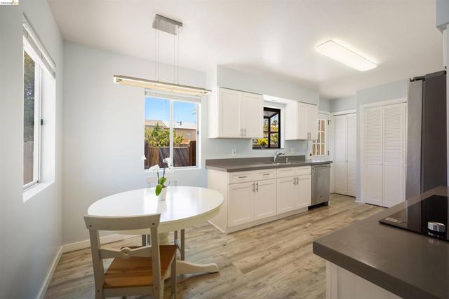 2726 Rheem Ave, Richmond, CA 94804