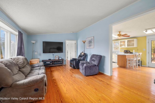 300 County Route 6, Germantown, NY 12526